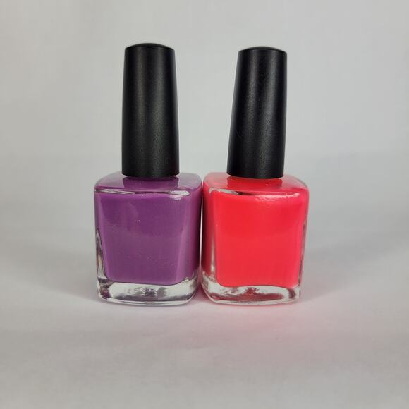 LOT of 2 NEW Serum No 5 Nail Polish "Ultra Violet" & "I Gleam in Pink" GLOW NEON - Picture 4 of 10